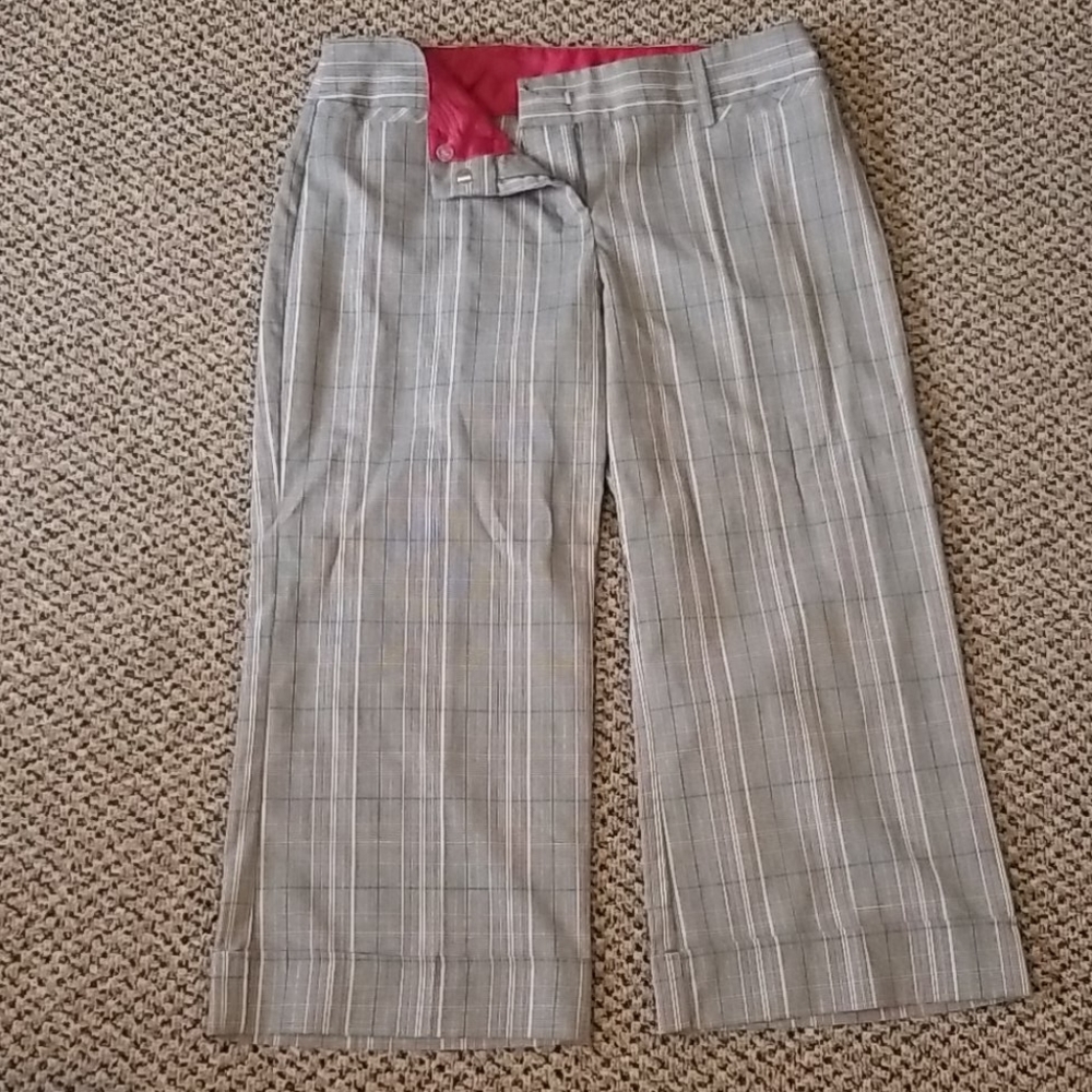 Capri shorts